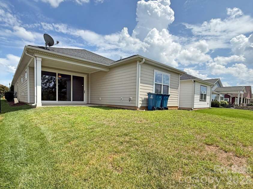6281 Raven Rock Drive, Denver, NC 28037.  MLS# CAR4401364, YatesRealty ID 39588. Backyard 2