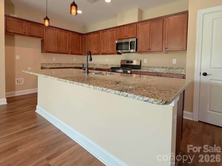 6281 Raven Rock Drive, Denver, NC 28037.  MLS# CAR4401364, YatesRealty ID 39588. Kitchen island