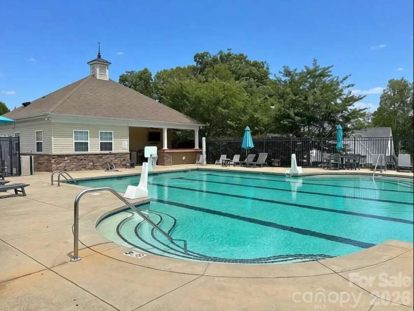 4021 Harmattan Drive, Denver, NC 28037.  MLS# CAR4406004, YatesRealty ID 39589. Community Pool