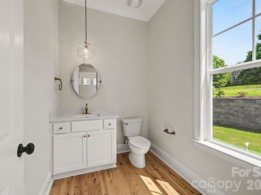 4021 Harmattan Drive, Denver, NC 28037.  MLS# CAR4406004, YatesRealty ID 39589. Powder Room