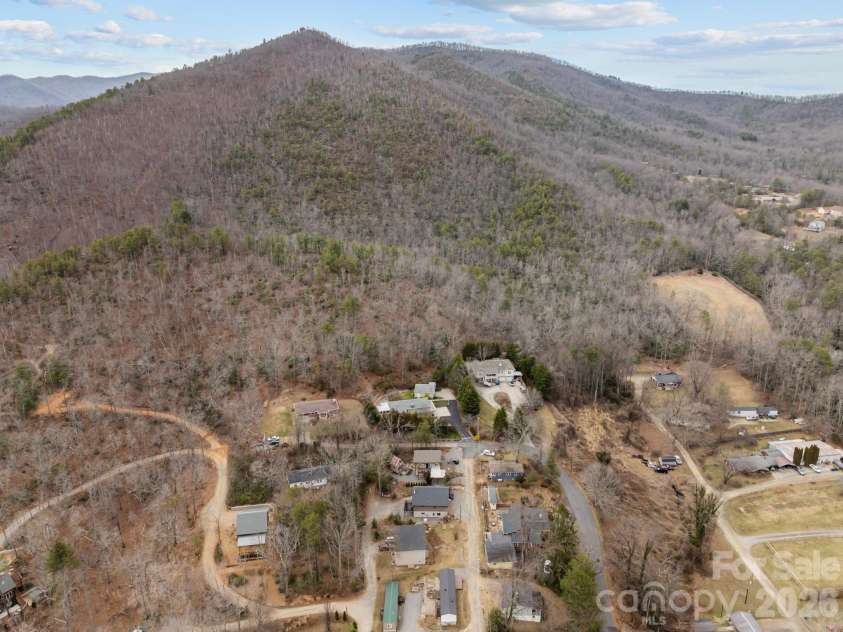 19 Dunsmore Avenue, Black Mountain, NC 28711.  MLS# CAR4337265, YatesRealty ID 3959. 