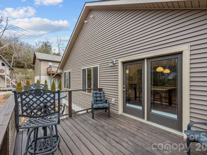 19 Dunsmore Avenue, Black Mountain, NC 28711.  MLS# CAR4337265, YatesRealty ID 3959. Double doors to open up for gatherings.