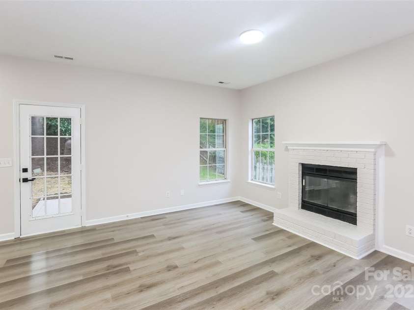 1933 Stonewyck Avenue, Kannapolis, NC 28081.  MLS# CAR4302327, YatesRealty ID 3959. 