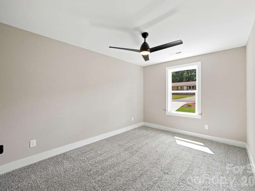 312 North Street, Dallas, NC 28034.  MLS# CAR4407235, YatesRealty ID 39592. 