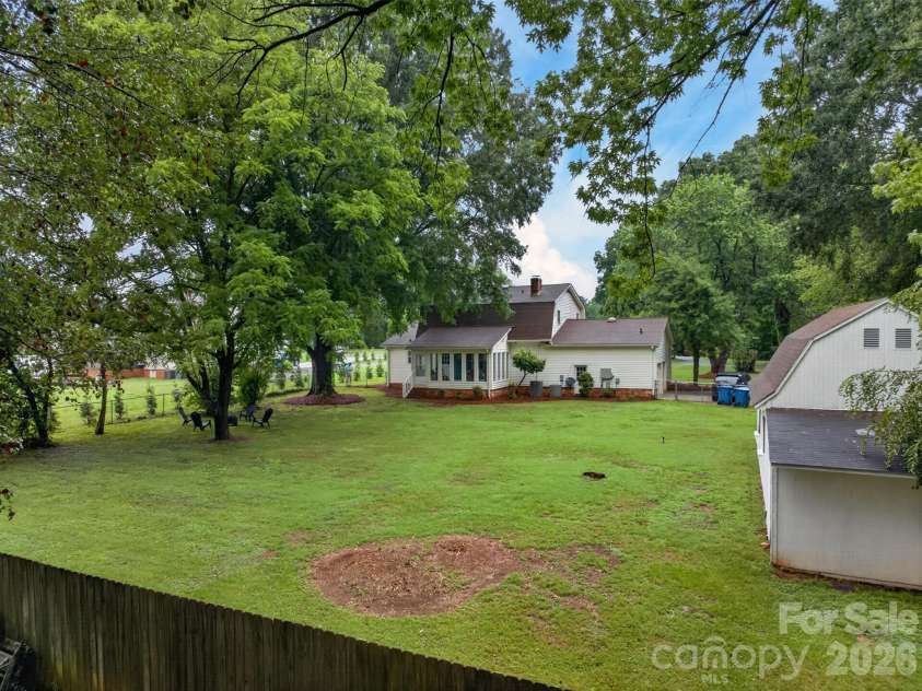 140 Raintree Road, Advance, NC 27006.  MLS# CAR4404161, YatesRealty ID 39593. 