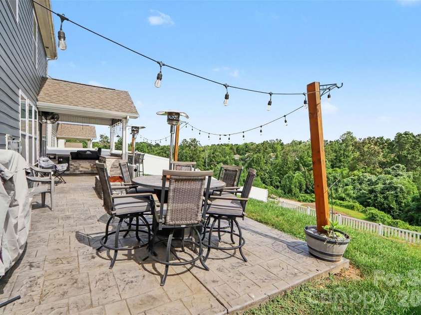 124 Championship Drive, Mooresville, NC 28115.  MLS# CAR4401802, YatesRealty ID 39595. 