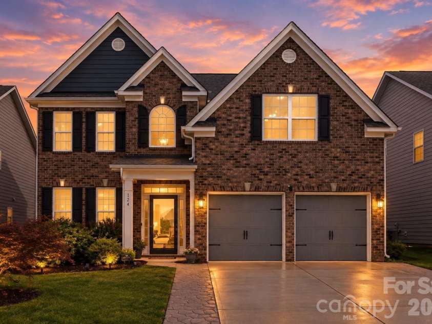 124 Championship Drive, Mooresville, NC 28115.  MLS# CAR4401802, YatesRealty ID 39595. Front