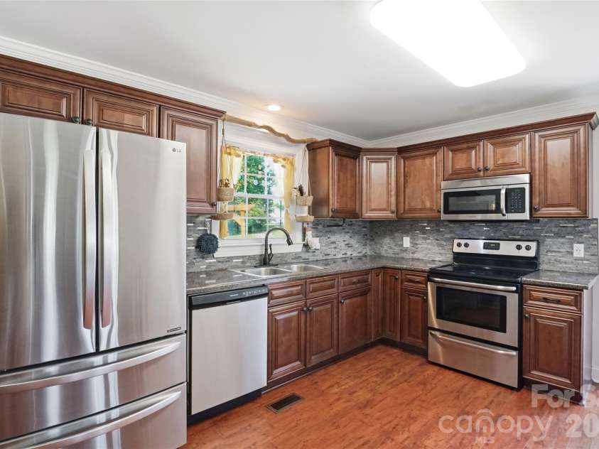 2624 Quiet Acres Road, Lancaster, SC 29720.  MLS# CAR4406270, YatesRealty ID 39596. 