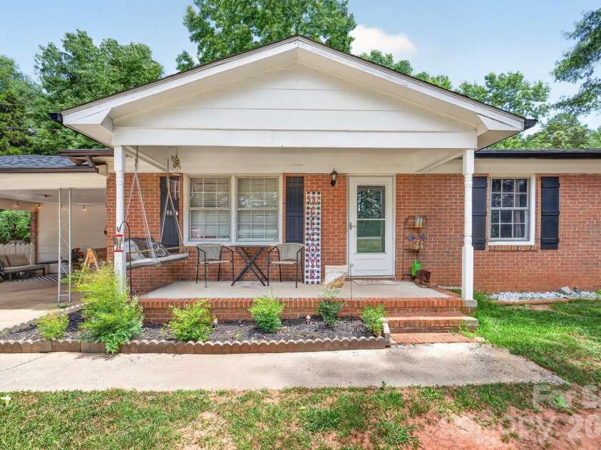 2446 Wood Road, York, SC 29745.  MLS# CAR4395784, YatesRealty ID 39598. 