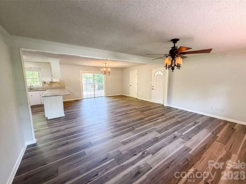 4305 Dawnwood Drive, Gastonia, NC 28056.  MLS# CAR4406530, YatesRealty ID 39599. 