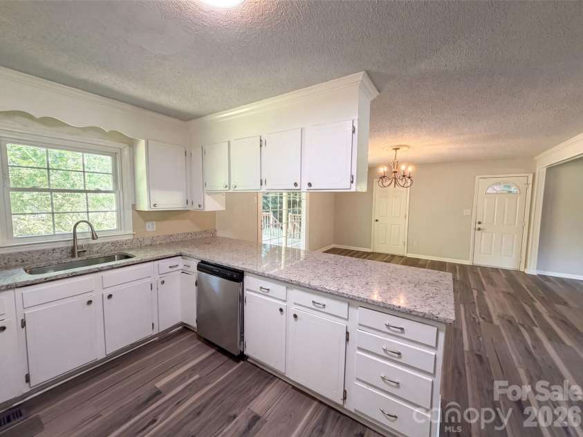 4305 Dawnwood Drive, Gastonia, NC 28056.  MLS# CAR4406530, YatesRealty ID 39599. 