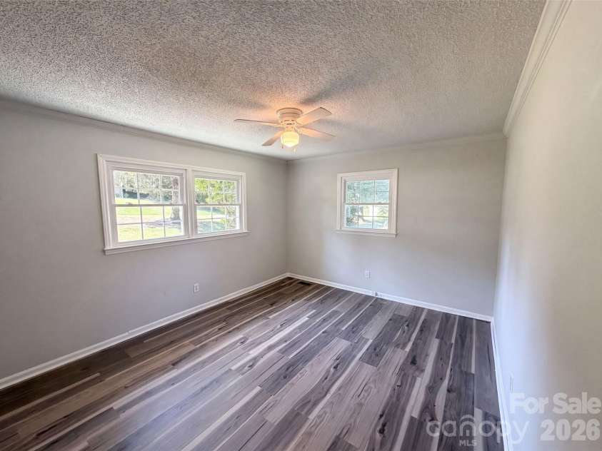 4305 Dawnwood Drive, Gastonia, NC 28056.  MLS# CAR4406530, YatesRealty ID 39599. 