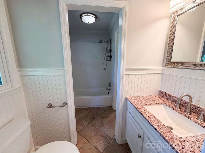 4305 Dawnwood Drive, Gastonia, NC 28056.  MLS# CAR4406530, YatesRealty ID 39599. 