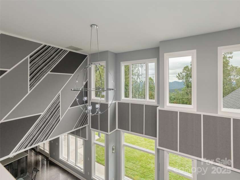 161 Birchwood Drive, Hendersonville, NC 28739.  MLS# CAR4309211, YatesRealty ID 396. 