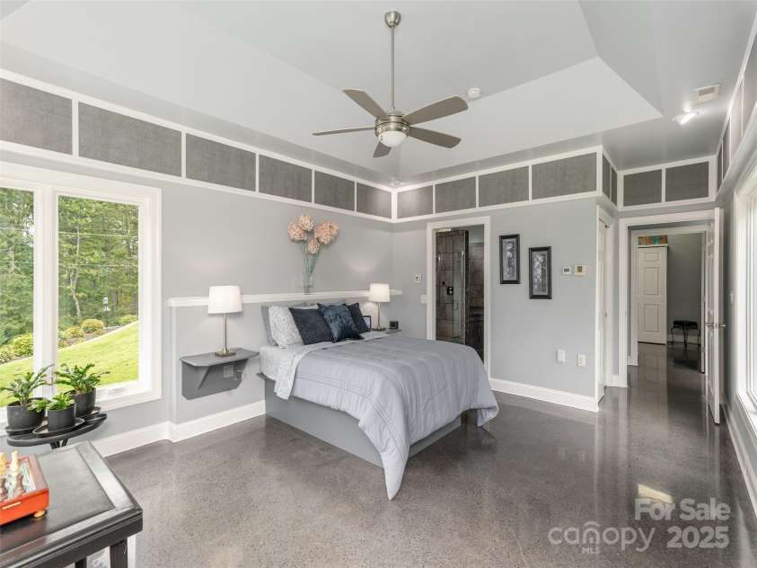 161 Birchwood Drive, Hendersonville, NC 28739.  MLS# CAR4309211, YatesRealty ID 396. 