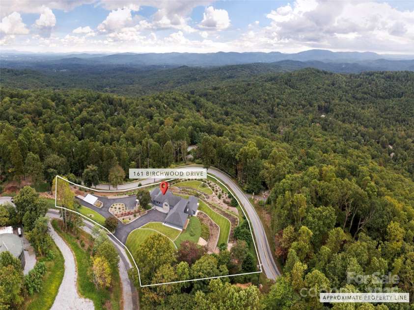 161 Birchwood Drive, Hendersonville, NC 28739.  MLS# CAR4309211, YatesRealty ID 396. 