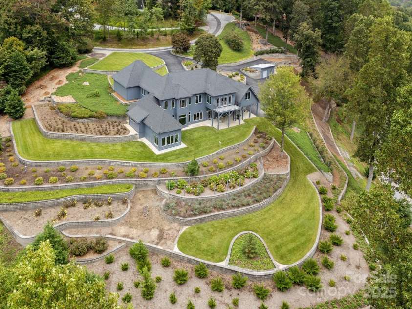 161 Birchwood Drive, Hendersonville, NC 28739.  MLS# CAR4309211, YatesRealty ID 396. Aerial View