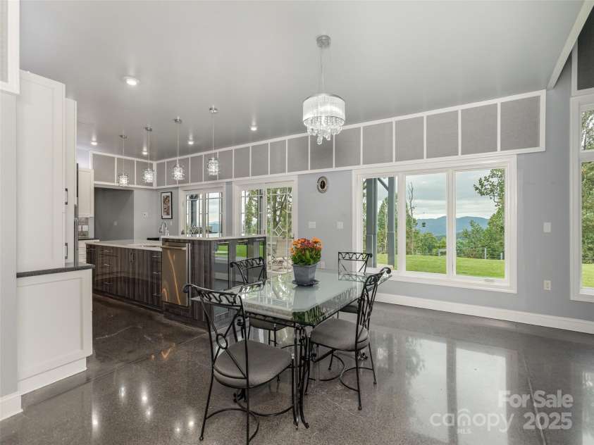161 Birchwood Drive, Hendersonville, NC 28739.  MLS# CAR4309211, YatesRealty ID 396. Dining Room Area