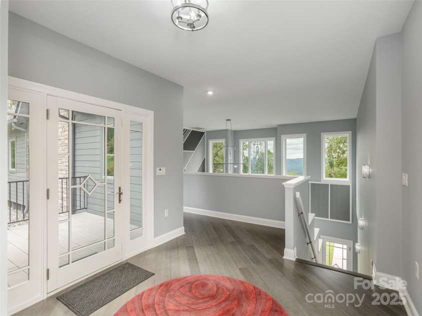 161 Birchwood Drive, Hendersonville, NC 28739.  MLS# CAR4309211, YatesRealty ID 396. Foyer