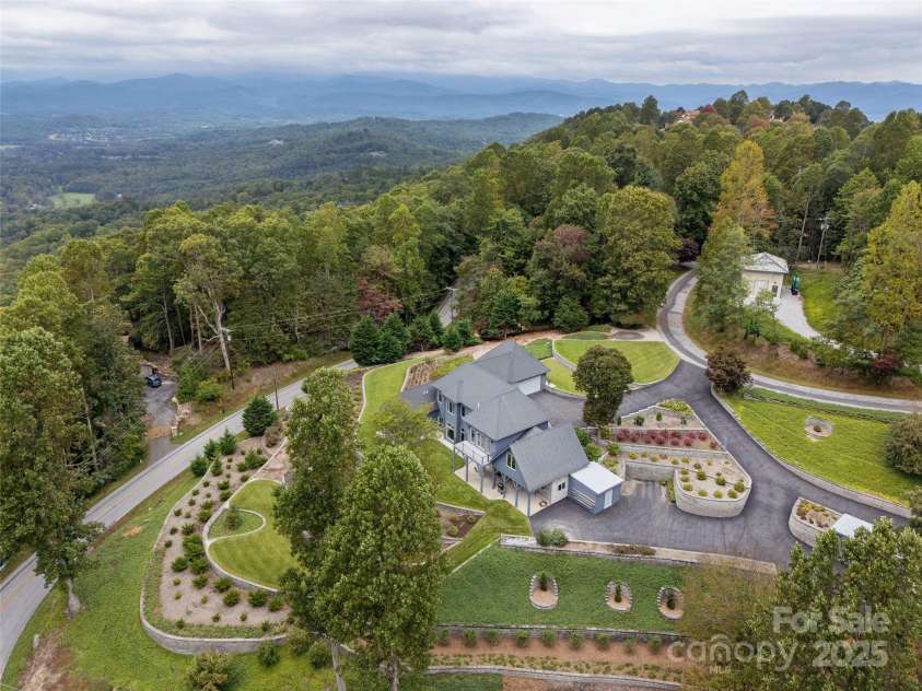 161 Birchwood Drive, Hendersonville, NC 28739.  MLS# CAR4309211, YatesRealty ID 396. Views!