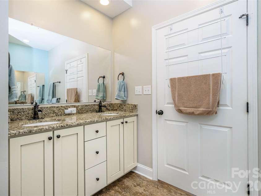 281 Ewbank Road, Etowah, NC 28729.  MLS# CAR4342497, YatesRealty ID 3960. 