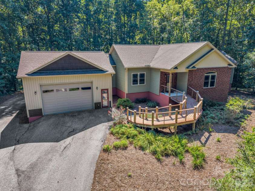 281 Ewbank Road, Etowah, NC 28729.  MLS# CAR4342497, YatesRealty ID 3960. 