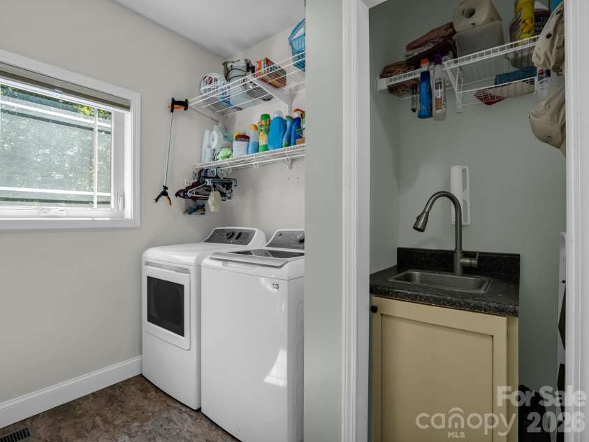 281 Ewbank Road, Etowah, NC 28729.  MLS# CAR4342497, YatesRealty ID 3960. 