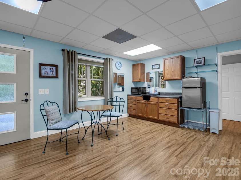 281 Ewbank Road, Etowah, NC 28729.  MLS# CAR4342497, YatesRealty ID 3960. 