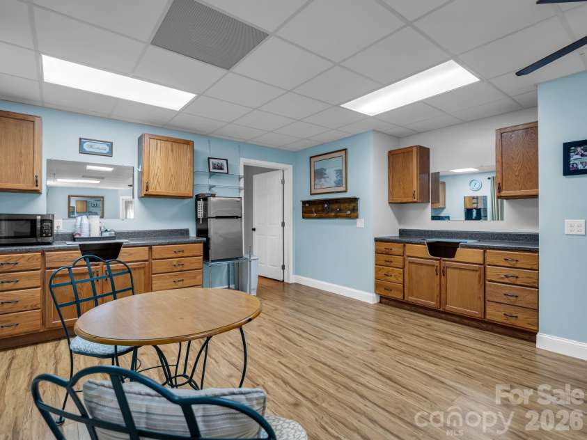 281 Ewbank Road, Etowah, NC 28729.  MLS# CAR4342497, YatesRealty ID 3960. 