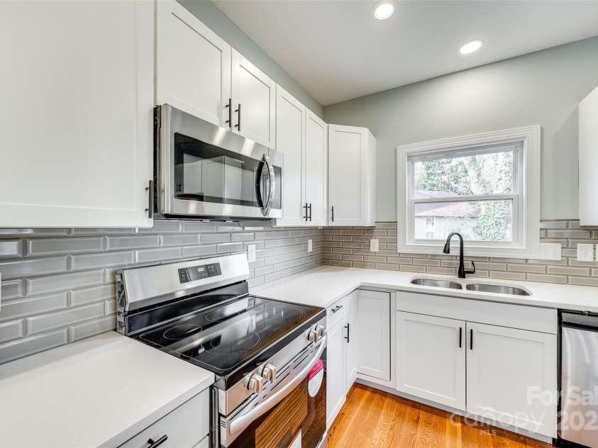 7 Private Street, York, SC 29745.  MLS# CAR4235161, YatesRealty ID 3960. 