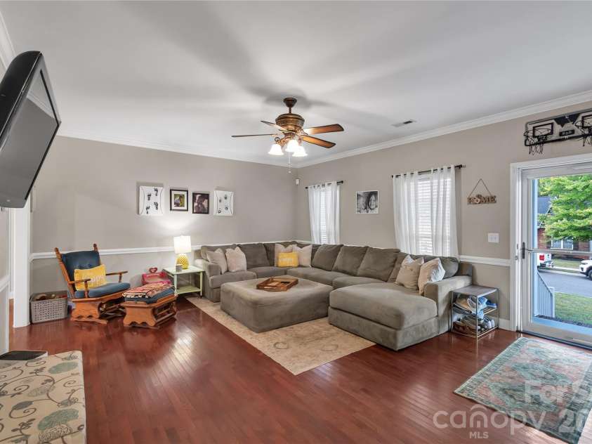 119 Brookview Drive, Shelby, NC 28152.  MLS# CAR4407213, YatesRealty ID 39600. 
