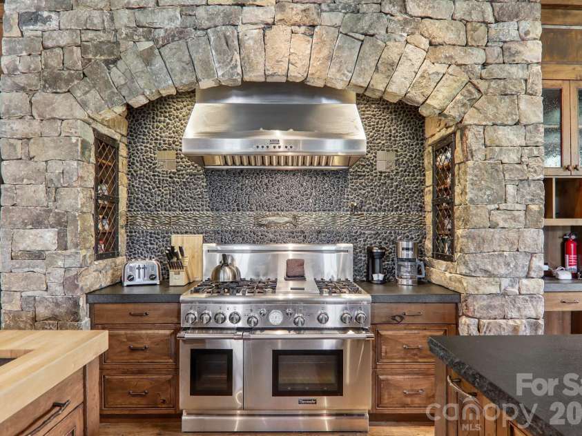 410 Lakewood Drive, Bryson City, NC 28713.  MLS# CAR4392234, YatesRealty ID 39603. 