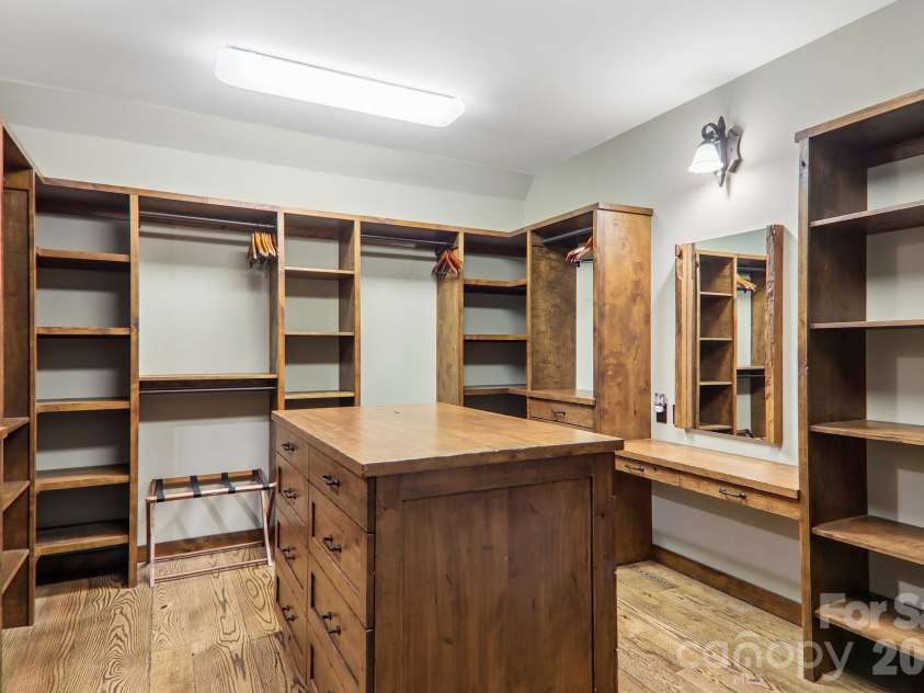 410 Lakewood Drive, Bryson City, NC 28713.  MLS# CAR4392234, YatesRealty ID 39603. 
