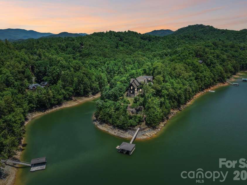 410 Lakewood Drive, Bryson City, NC 28713.  MLS# CAR4392234, YatesRealty ID 39603. 