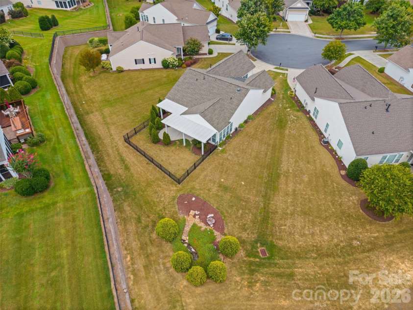 2027 Maned Goose Court, Fort Mill, SC 29707.  MLS# CAR4400613, YatesRealty ID 39604. 