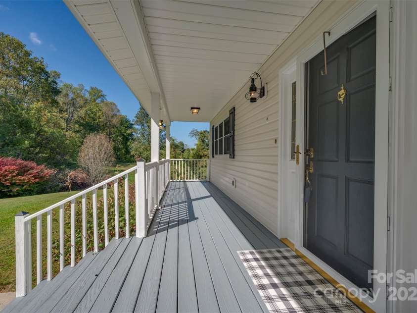 275 Souther Road, Fletcher, NC 28732.  MLS# CAR4309651, YatesRealty ID 39604. 