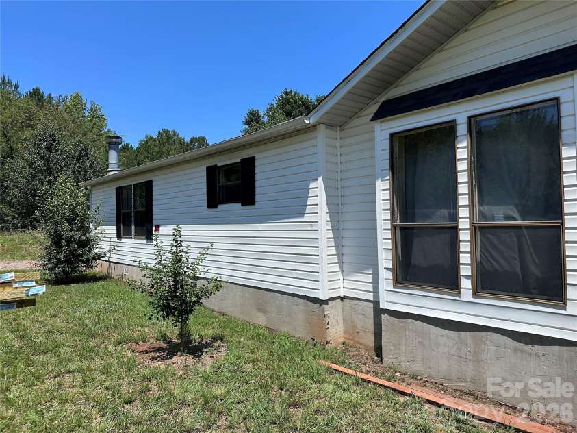 7509 Shady Oaks Road, Connelly Springs, NC 28612.  MLS# CAR4407161, YatesRealty ID 39605. 