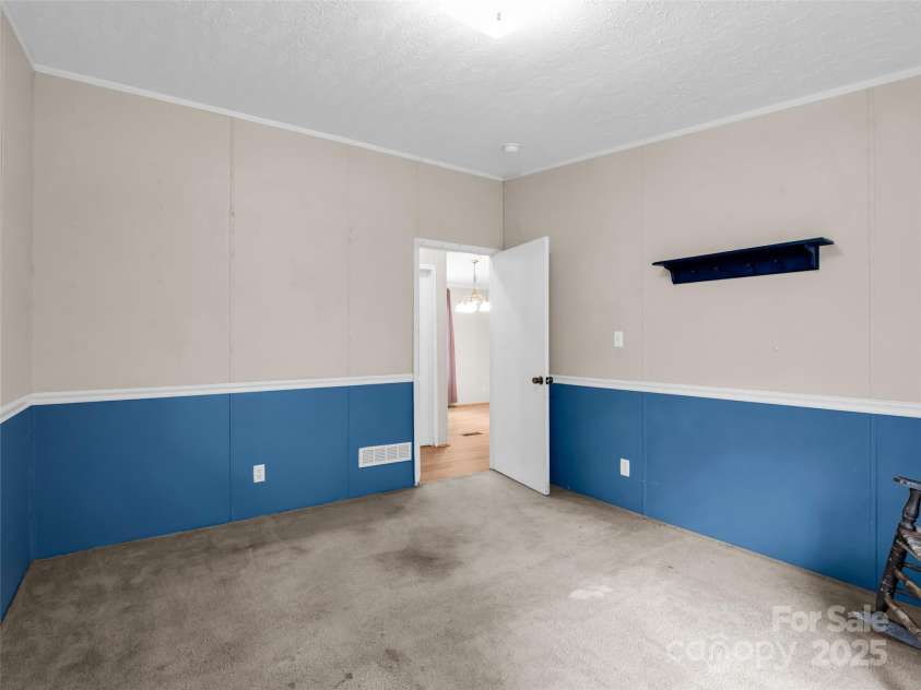 114 Leonards Lane, Weaverville, NC 28787.  MLS# CAR4309120, YatesRealty ID 3961. 