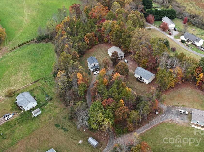 117 Tomato Town Road, Leicester, NC 28748.  MLS# CAR4317111, YatesRealty ID 3961. 