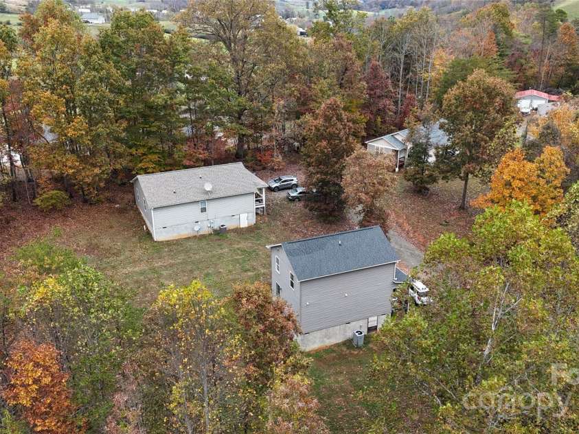 117 Tomato Town Road, Leicester, NC 28748.  MLS# CAR4317111, YatesRealty ID 3961. 