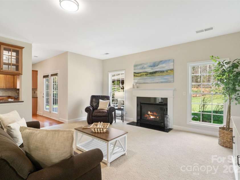 2000 Willowcrest Drive, Waxhaw, NC 28173.  MLS# CAR4229305, YatesRealty ID 3961. 