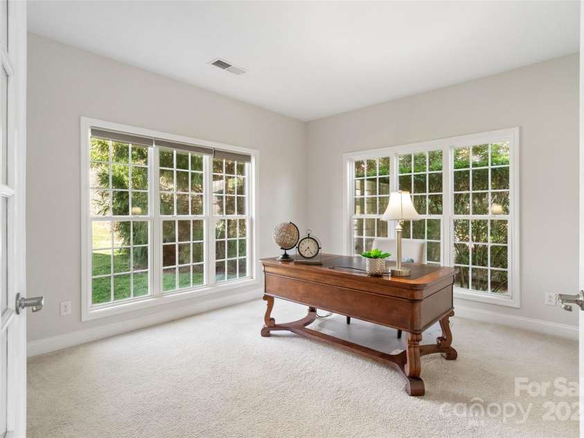 2000 Willowcrest Drive, Waxhaw, NC 28173.  MLS# CAR4229305, YatesRealty ID 3961. 