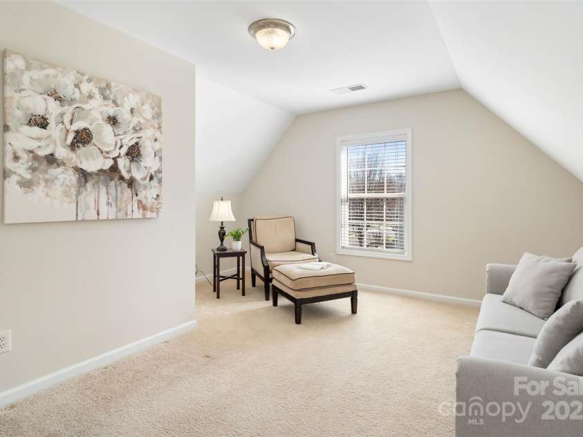 2000 Willowcrest Drive, Waxhaw, NC 28173.  MLS# CAR4229305, YatesRealty ID 3961. 