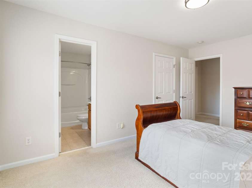 2000 Willowcrest Drive, Waxhaw, NC 28173.  MLS# CAR4229305, YatesRealty ID 3961. 