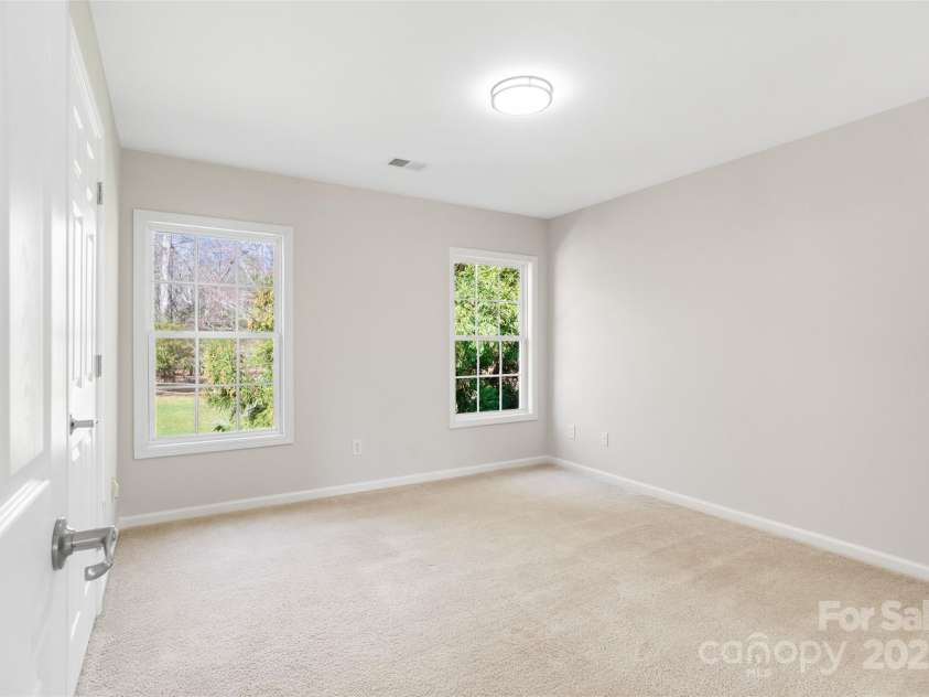 2000 Willowcrest Drive, Waxhaw, NC 28173.  MLS# CAR4229305, YatesRealty ID 3961. 