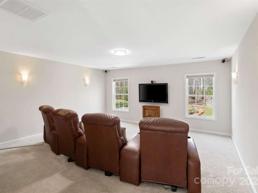 2000 Willowcrest Drive, Waxhaw, NC 28173.  MLS# CAR4229305, YatesRealty ID 3961. 