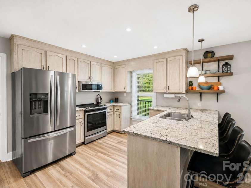 143 Old Limestone Road, York, SC 29745.  MLS# CAR4406256, YatesRealty ID 39611. 