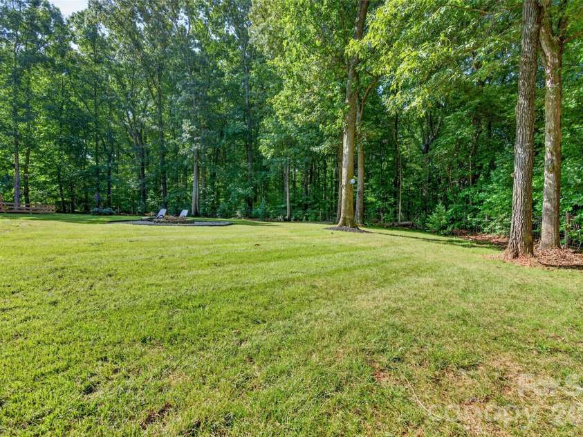 147 Ty Lin Way, Troutman, NC 28166.  MLS# CAR4407100, YatesRealty ID 39615. Beautiful 3/4 acre property