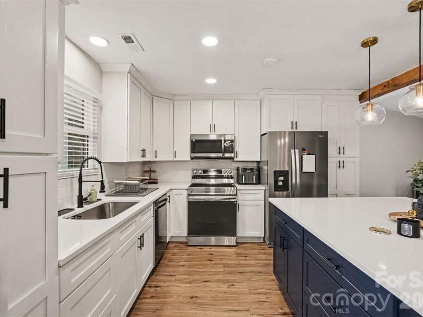 1106 Stanton Drive, Shelby, NC 28150.  MLS# CAR4403709, YatesRealty ID 39616. 