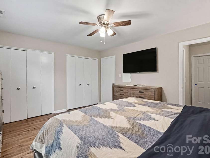 1106 Stanton Drive, Shelby, NC 28150.  MLS# CAR4403709, YatesRealty ID 39616. 
